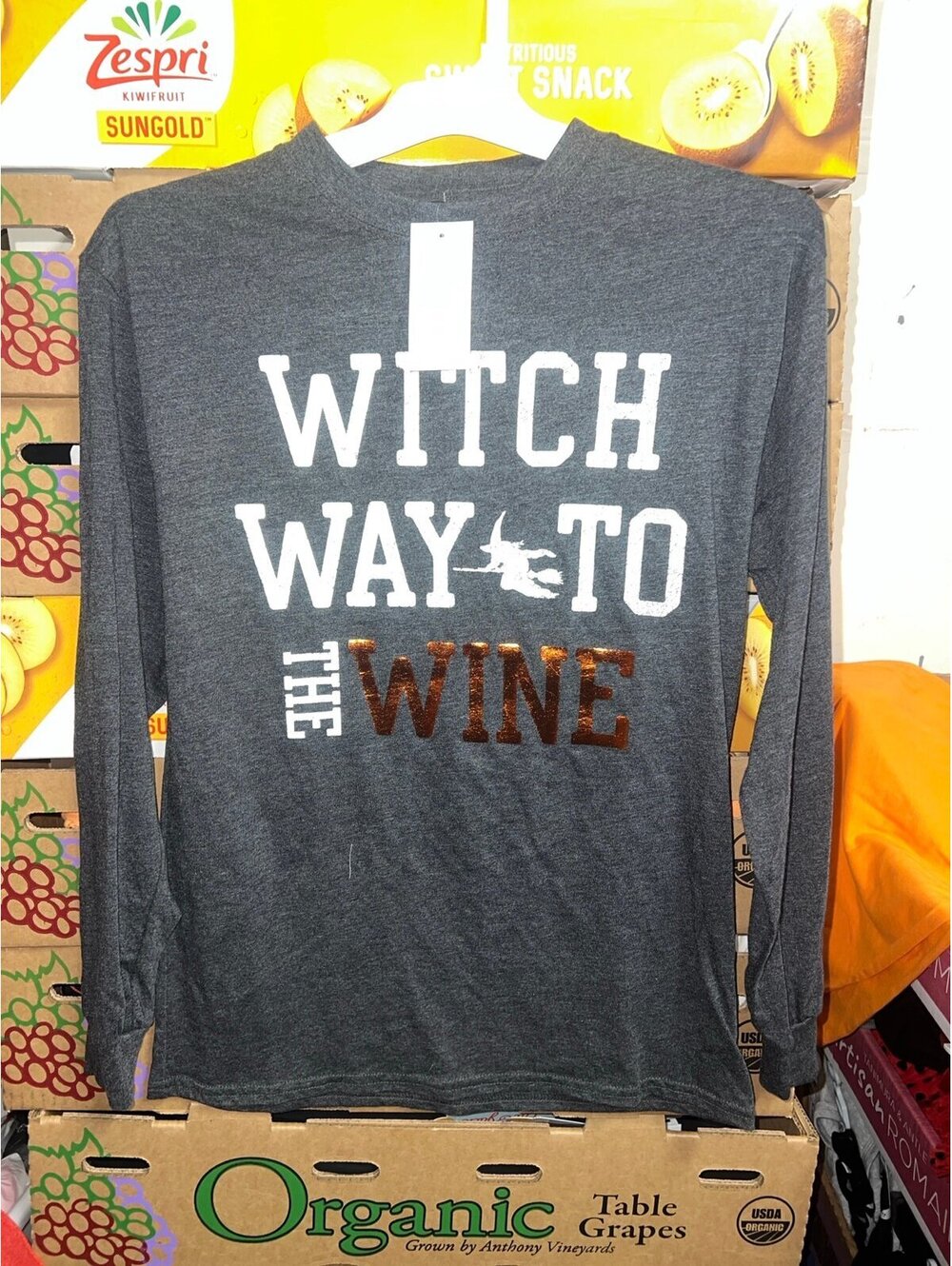 WOMENS Halloween wine shirt size XS